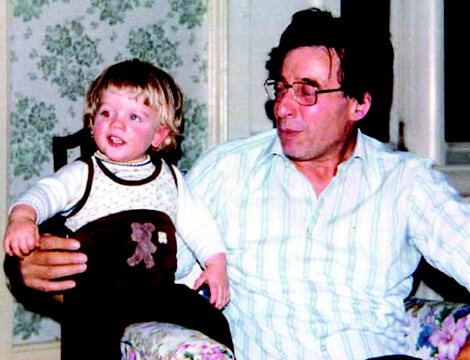 Ο Robert Edwards μαζί με τον Alastair MacDonald το 1981. Ο Robert Edwards μαζί με τον Alastair MacDonald το 1981.