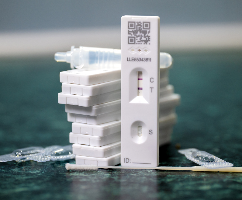 «Ποιο τεστ να κάνω για τον κορωνοϊό;»