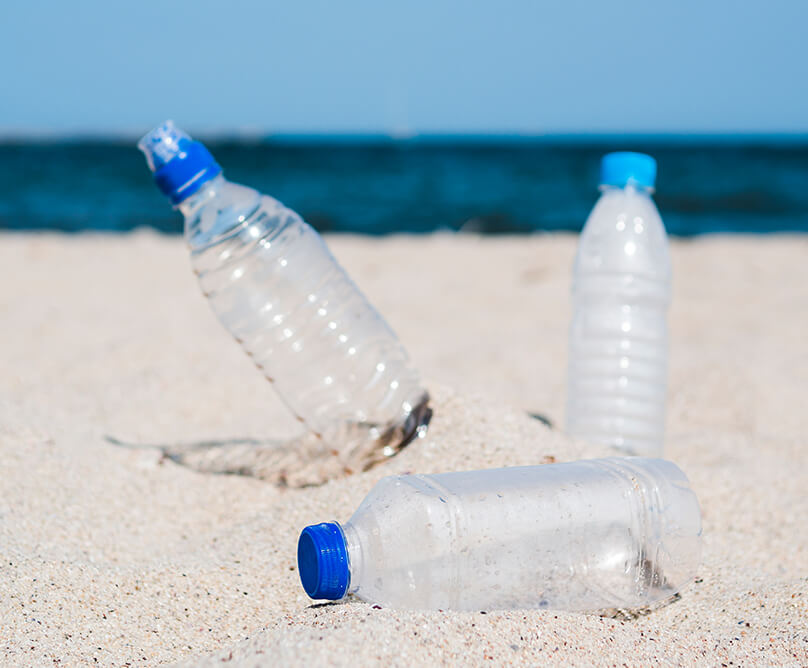 Πλαστικά στην θάλασσα